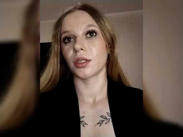 Offline 1biscuit1 on BongaCams