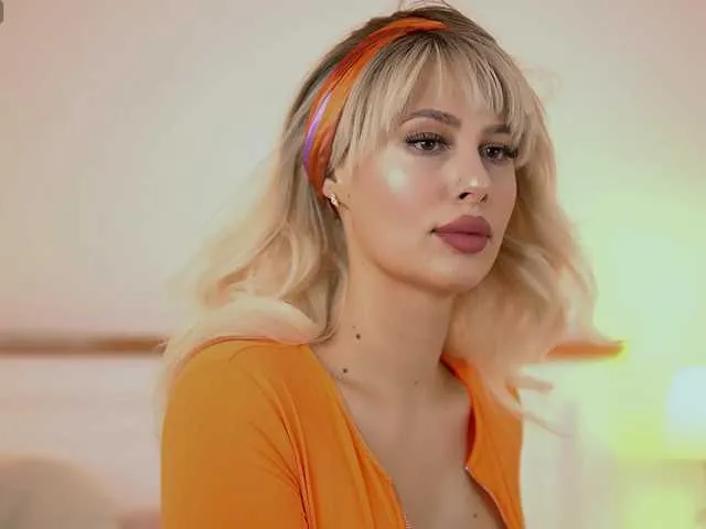 Offline AdelineKing on BongaCams