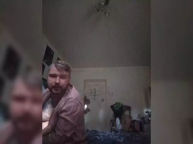 Offline AliceFoxy777 on BongaCams