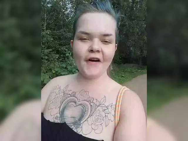 Offline AliceFoxy777 on BongaCams