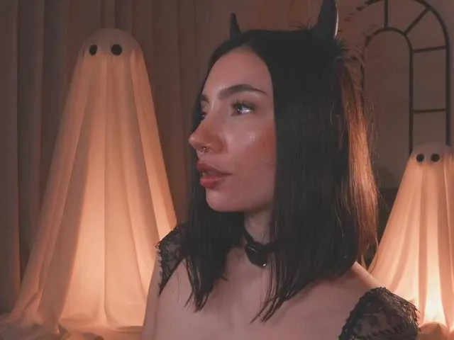 AmyArmstrong on BongaCams 