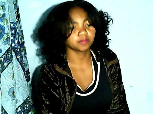 Offline Anic7 on BongaCams