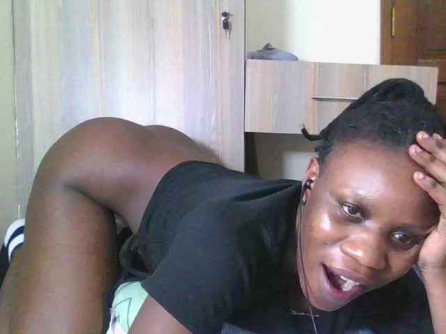 Offline Babyrozzilah on BongaCams