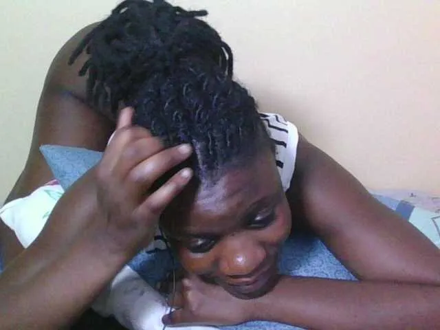 Offline Babyrozzilah on BongaCams