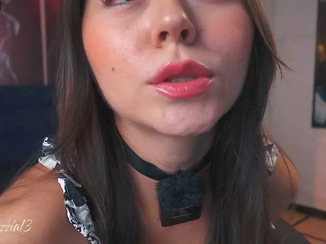 Offline Bellapazzia on BongaCams