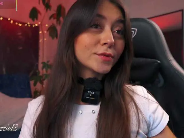 Offline Bellapazzia on BongaCams