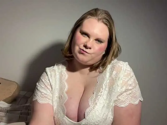 Offline BriannaDoll on BongaCams