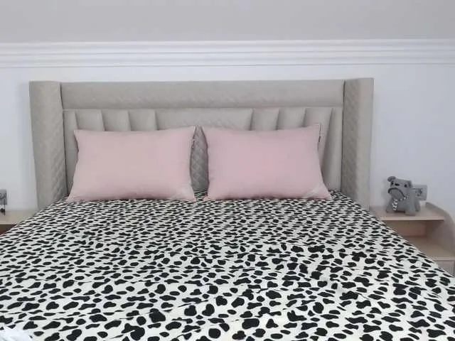 BongaCams catwoman90 is Freechat catwoman90 — True gentleman,intelligent men,men who don't lie me and who cares and love someone with defects and qualities.