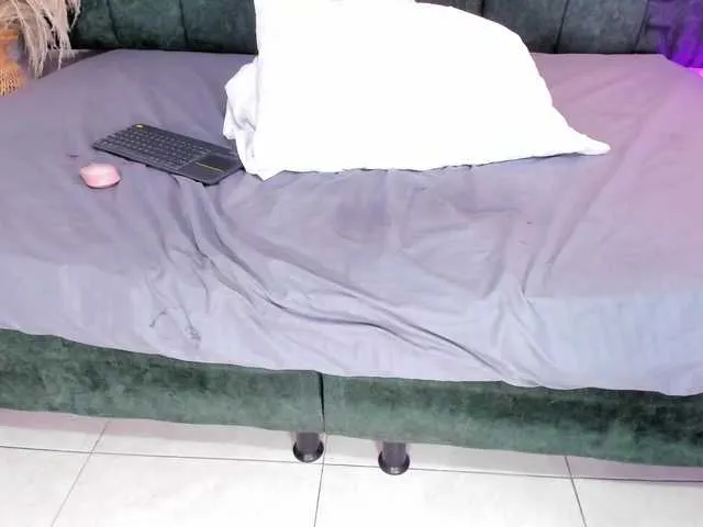 Offline Chloe-jackson25 on BongaCams