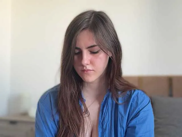 Freechat claireheart on BongaCams