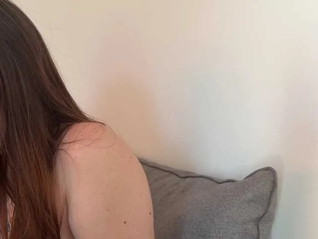 Freechat claireheart on BongaCams