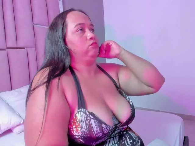 Offline CrystalBBW on BongaCams