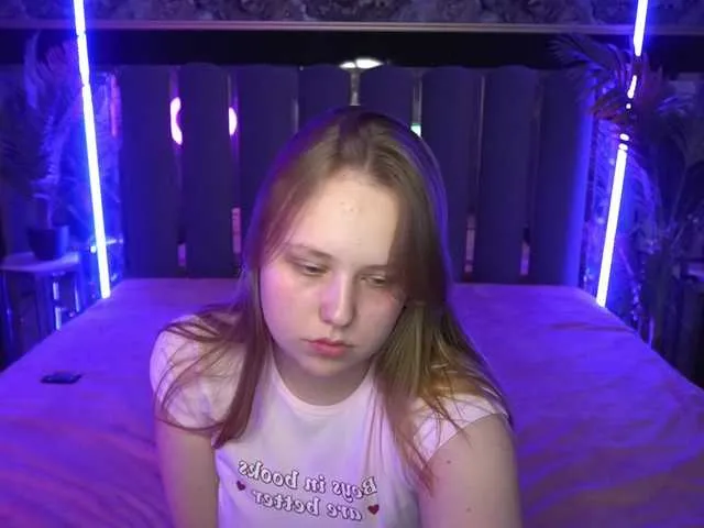 CrystallPaws on BongaCams