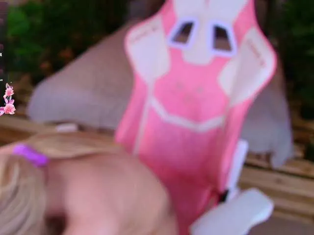 Offline Daine-Pastry on BongaCams