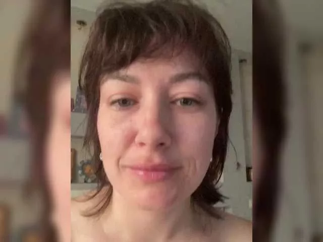 Offline Ekaterina-2017 on BongaCams