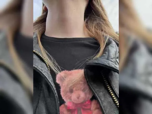 Offline elegantbabe on BongaCams