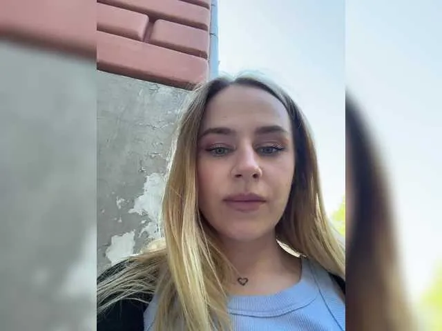 Offline elegantbabe on BongaCams