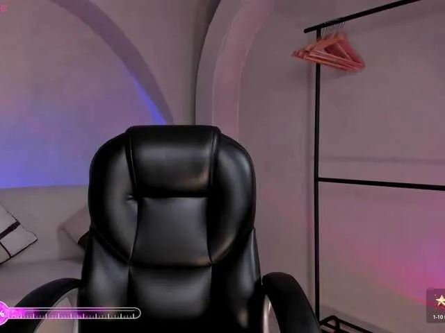 Offline ErikaBenz on BongaCams