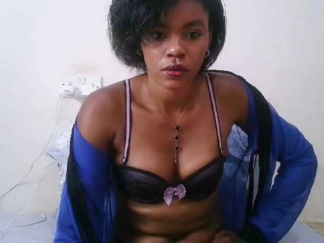 Offline Ginah3x on BongaCams