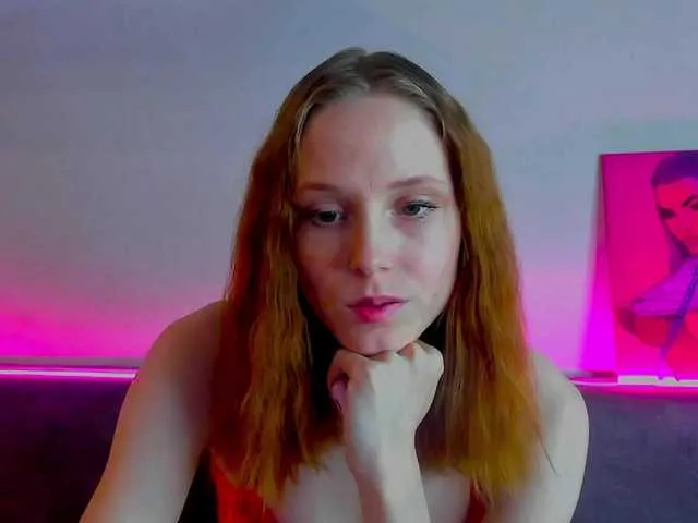 Offline GinaLovely on BongaCams
