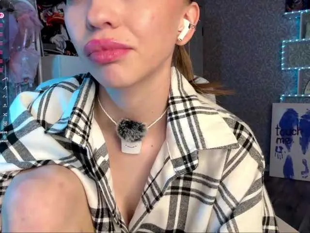 Freechat GinetteFajen on BongaCams