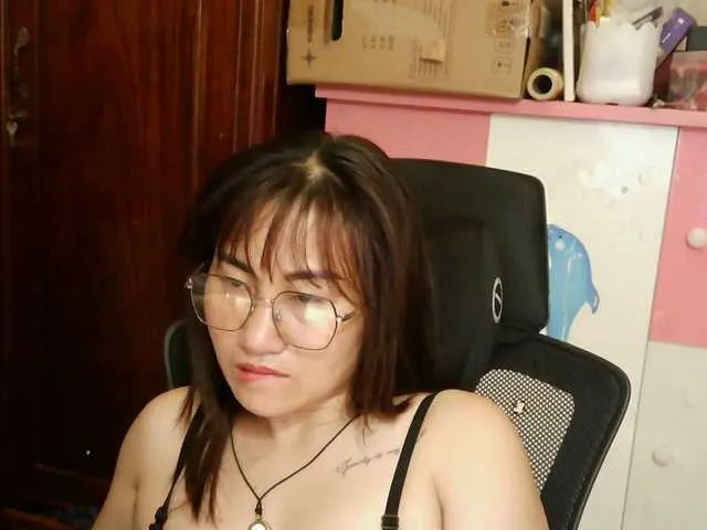 Offline girl30slutty on BongaCams