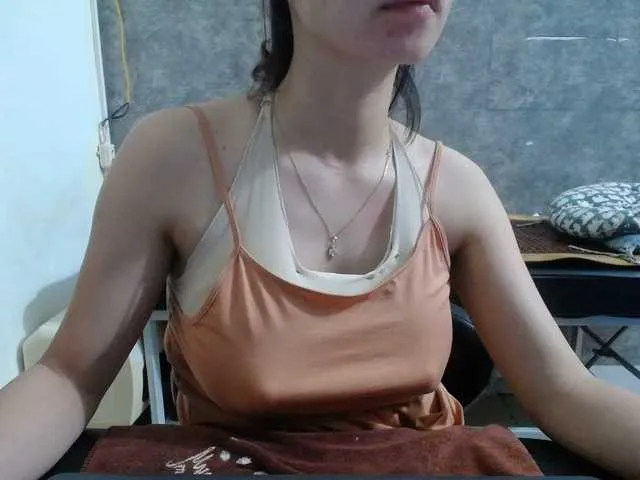 Offline HotQueen93 on BongaCams