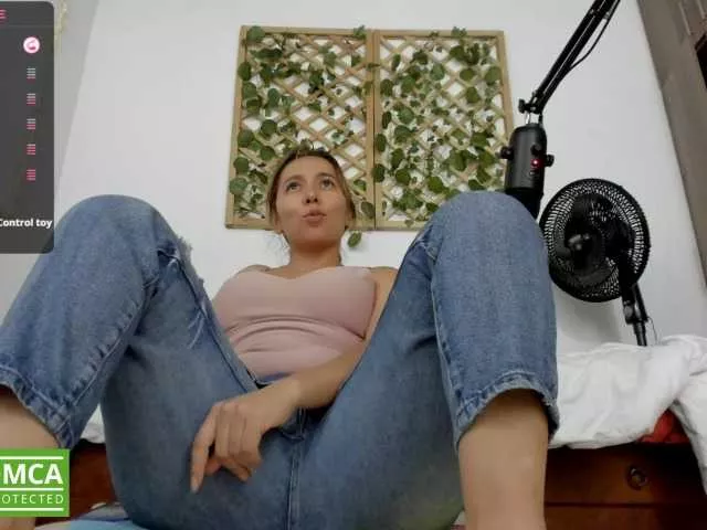 Offline isabelasweet on BongaCams