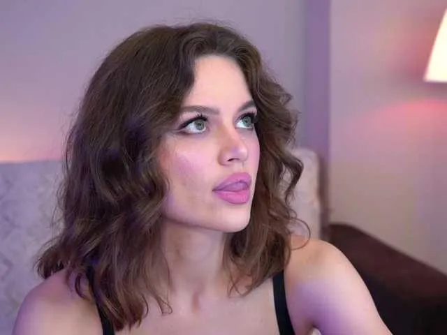 Freechat Kadriaa on BongaCams