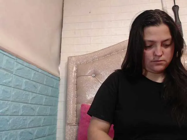 KataleyaStiward on BongaCams