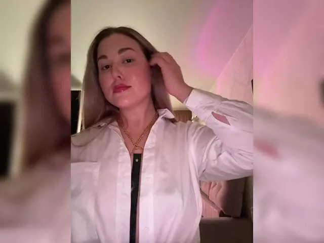 Offline KateMid on BongaCams