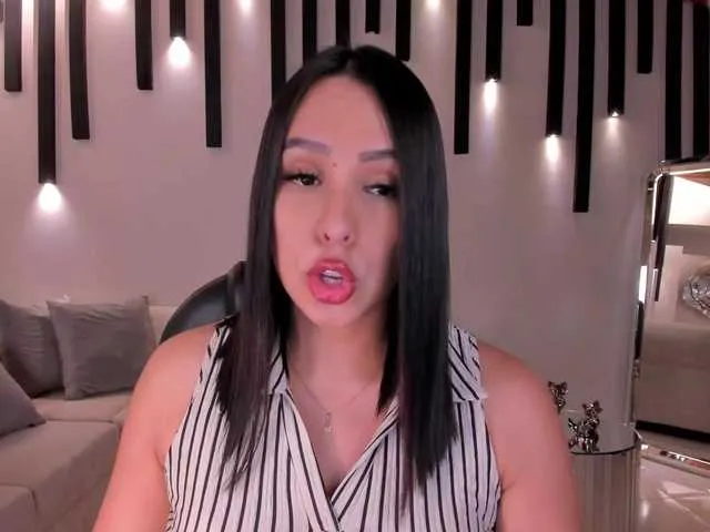 Offline KatieStonne on BongaCams