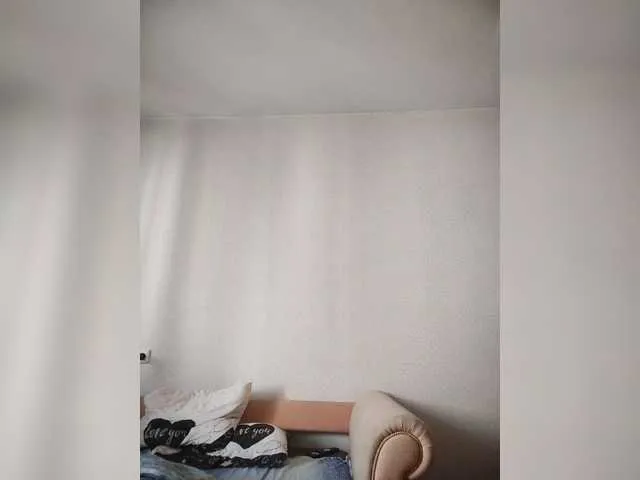 Offline Katy19801 on BongaCams