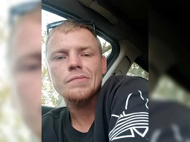 Offline Katya9194Oleg on BongaCams