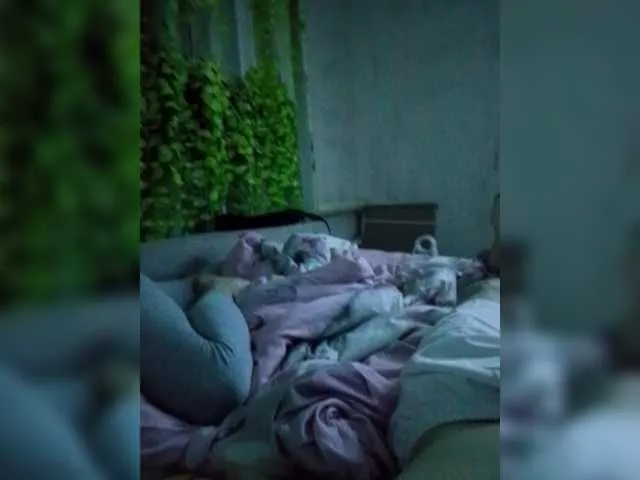 Offline Katya9194Oleg on BongaCams