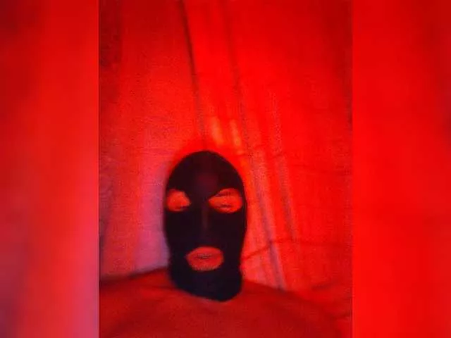 Offline KosmosAndPingvin on BongaCams