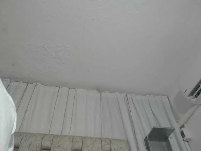 Offline KOURTNEY- on BongaCams