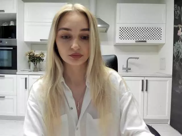 Lana-Rhoades on BongaCams
