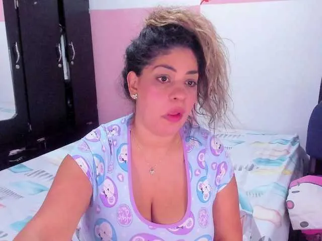 larispark — Being pampered, touched and caressed, the generosity you have with me turns me on and it makes me very hot to experience your desires.