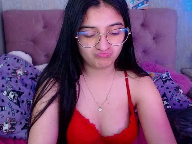 Offline laurenelove on BongaCams