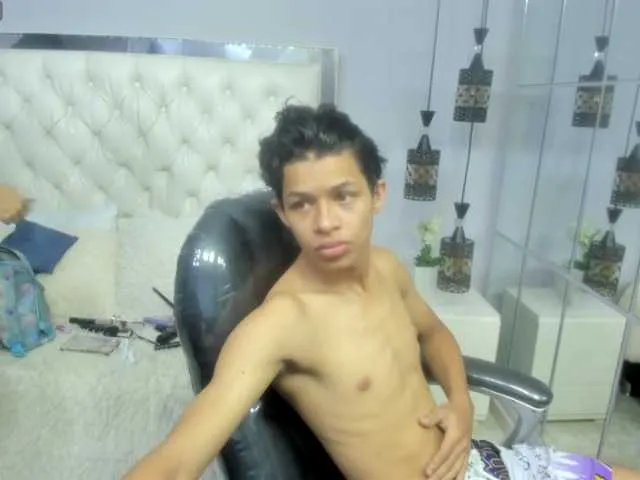 leslieanddrako on BongaCams