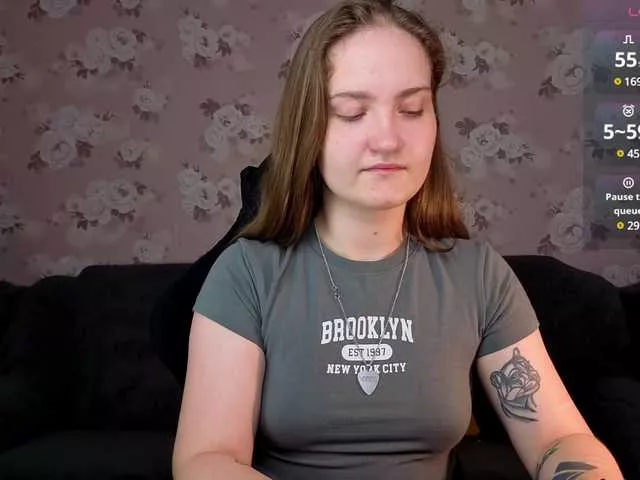 Freechat linadevine on BongaCams