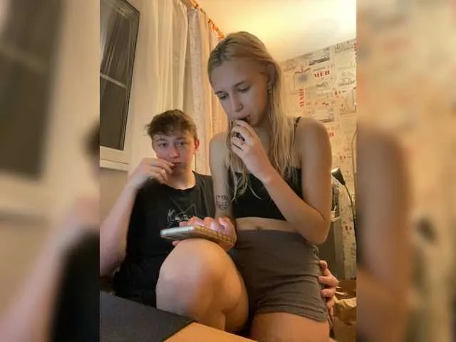 LinaTwins on BongaCams