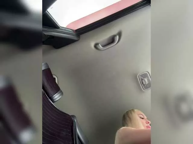 Offline Lovensesgirl on BongaCams