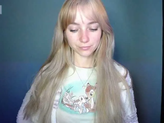 Offline LuciaLovely on BongaCams