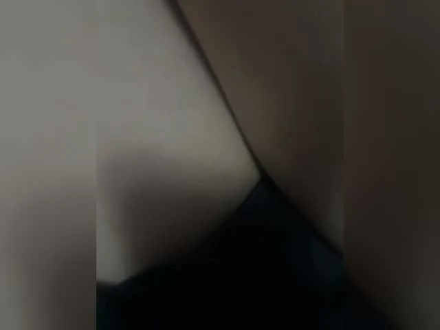 Offline lucygirl- on BongaCams