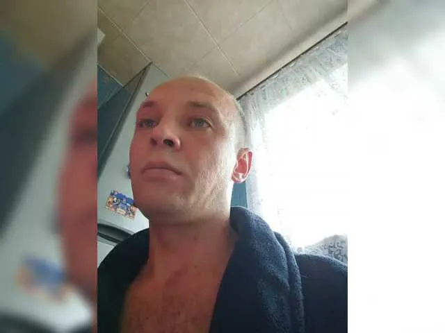 Offline MasterLegkoKot-1 on BongaCams