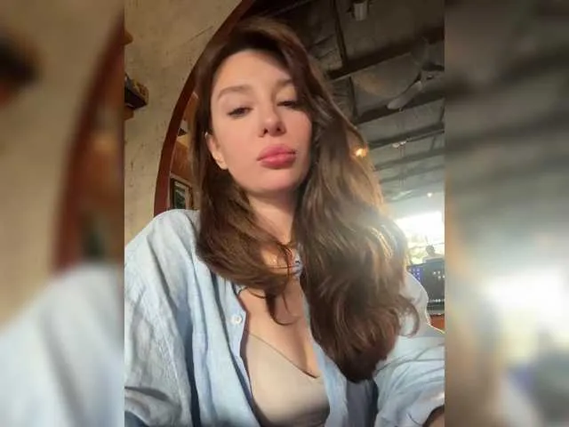 Offline Melissa222Femdom on BongaCams