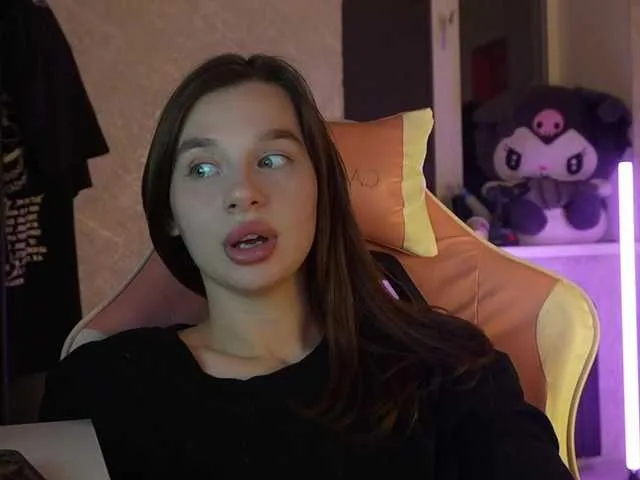 Offline MossiPolli on BongaCams