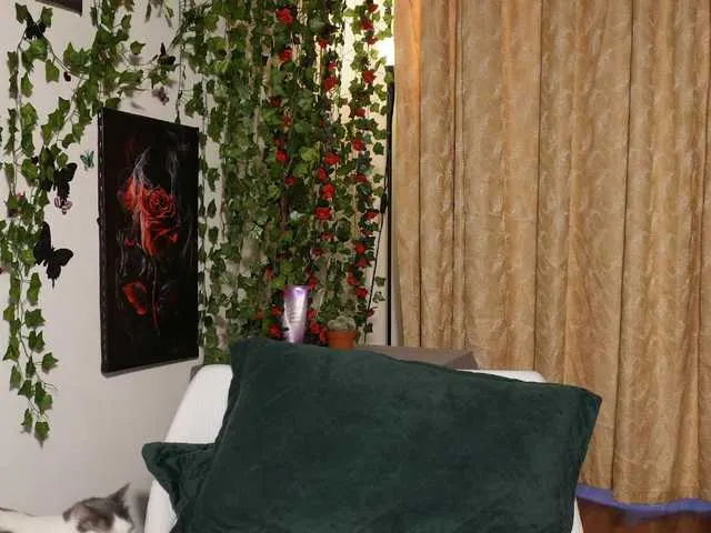 Freechat NaughtYHomemadE on BongaCams